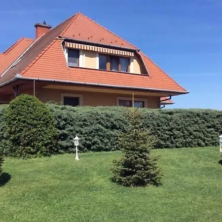 Im Og Mit Westausrichtung Und Balkon * Heviz